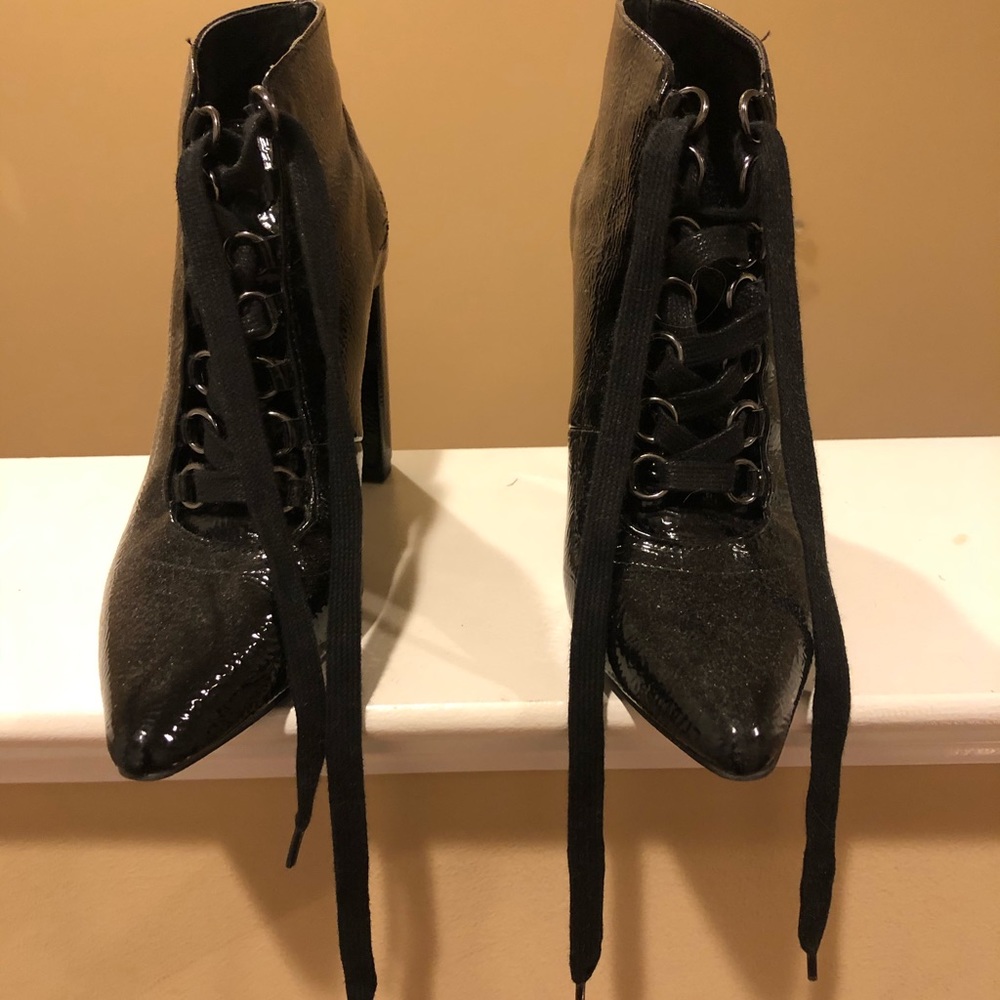 Zara - Black patent leather ankle booties